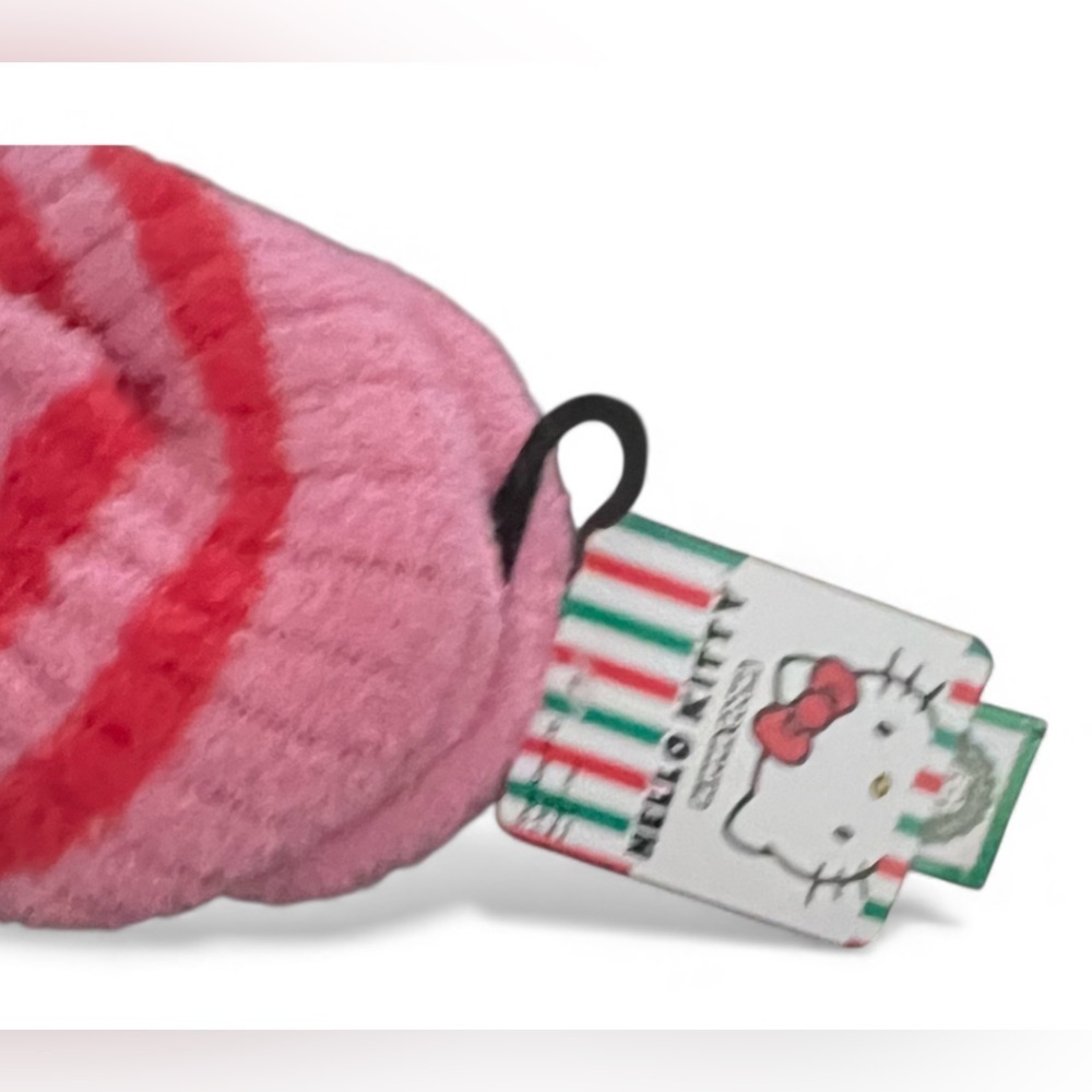 Hello Kitty Pink, White & Red Grip Slipper Socks NWT - Picture 2 of 2